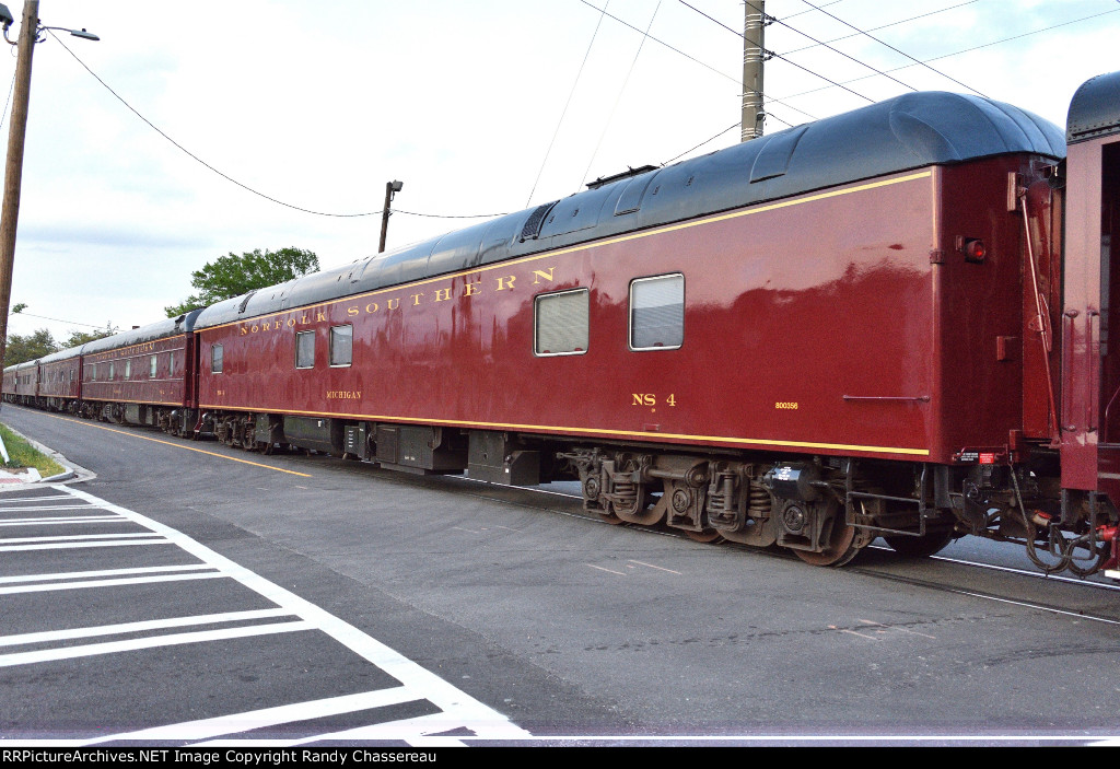 NS 4